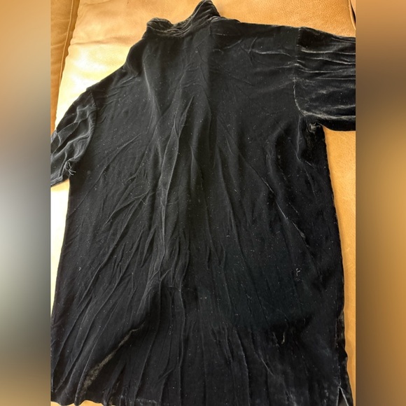 AKA Eddie Bauer Velvet Button Up Top Tunic Blouse Rayon Silk Black Size Small - Picture 7 of 7